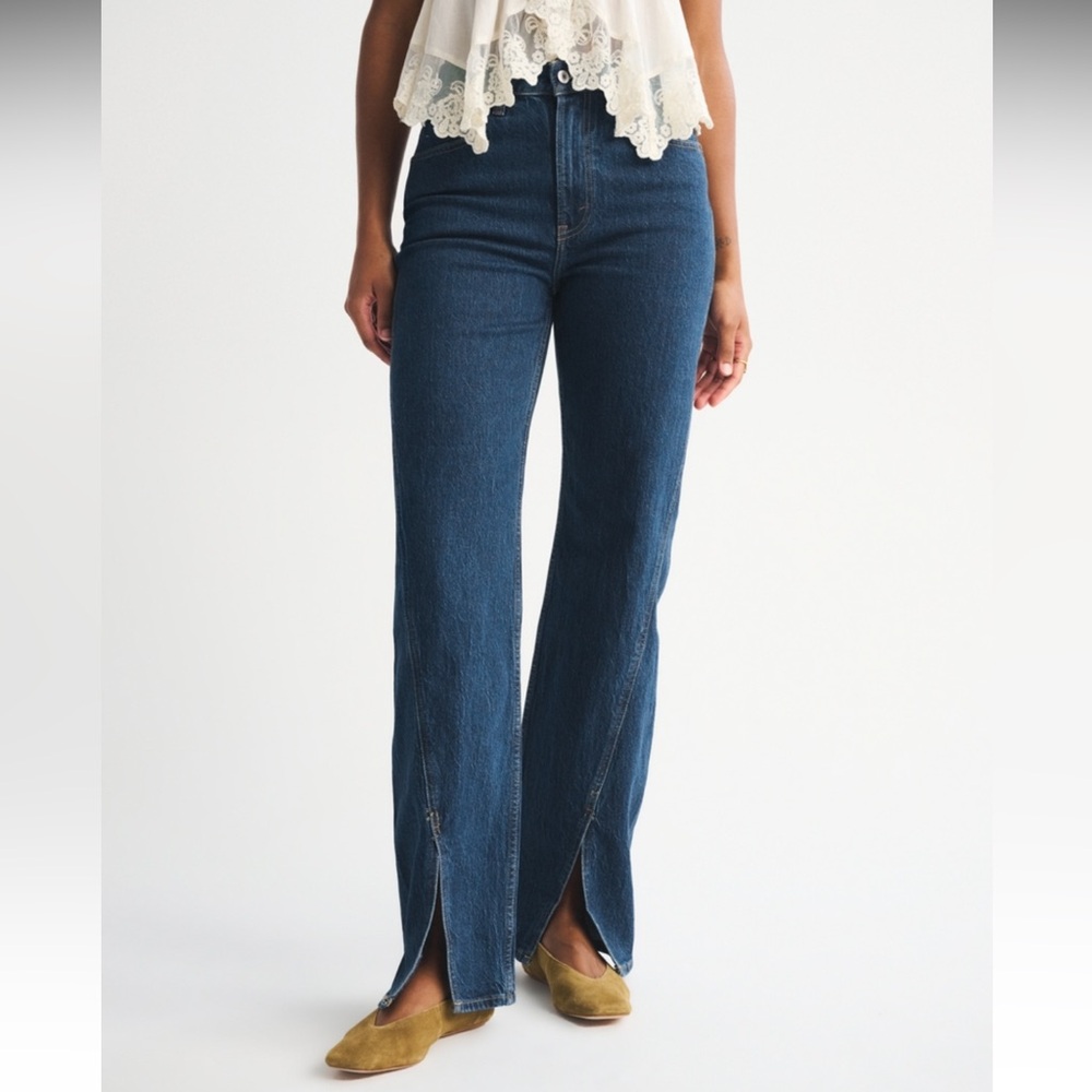 Abercrombie & Fitch 90s Relaxed Fit Curve Love Jeans
